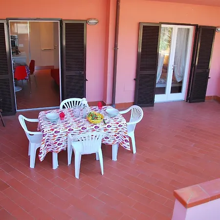 Complesso La Foce - Clima, Parcheggi, Spazi Esterni Privati *