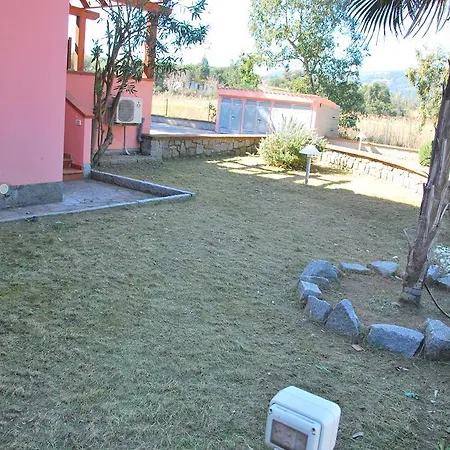 Complesso La Foce - Clima, Parcheggi, Spazi Esterni Privati *