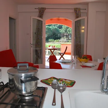 Complesso La Foce - Clima, Parcheggi, Spazi Esterni Privati Apartman