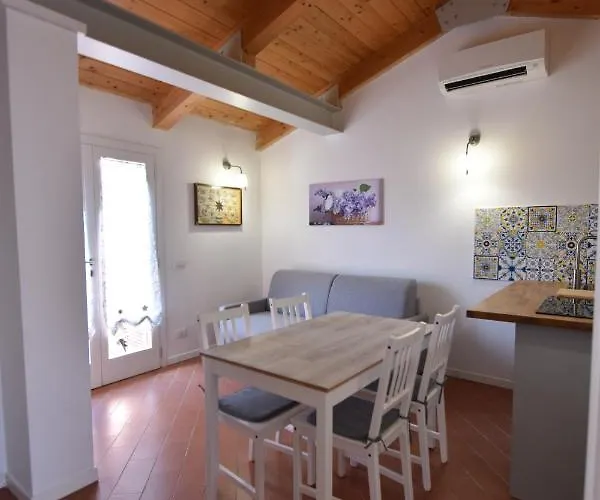 Complesso La Foce - Clima, Parcheggi, Spazi Esterni Privati *