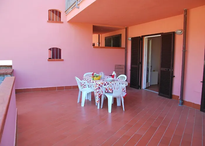 Complesso La Foce - Clima, Parcheggi, Spazi Esterni Privati *