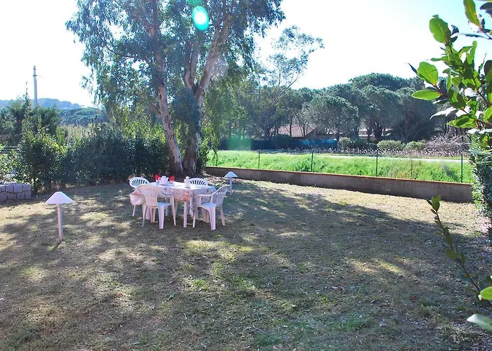 Complesso La Foce - Clima, Parcheggi, Spazi Esterni Privati *