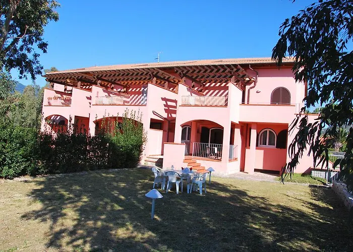 Complesso La Foce - Clima, Parcheggi, Spazi Esterni Privati Марина-ди-Кампо