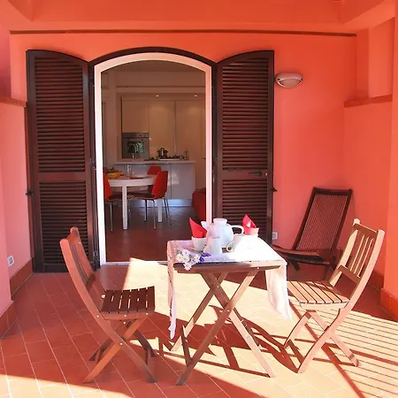 Complesso La Foce - Clima, Parcheggi, Spazi Esterni Privati